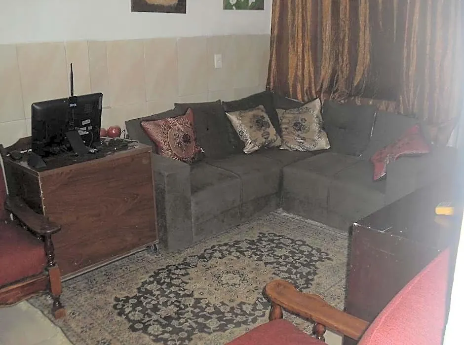 Hostel Cidade Nova, próximo a estação metrô praça 11, onde você tem acesso direto a qualquer Shows nas praias da zona Sul-1